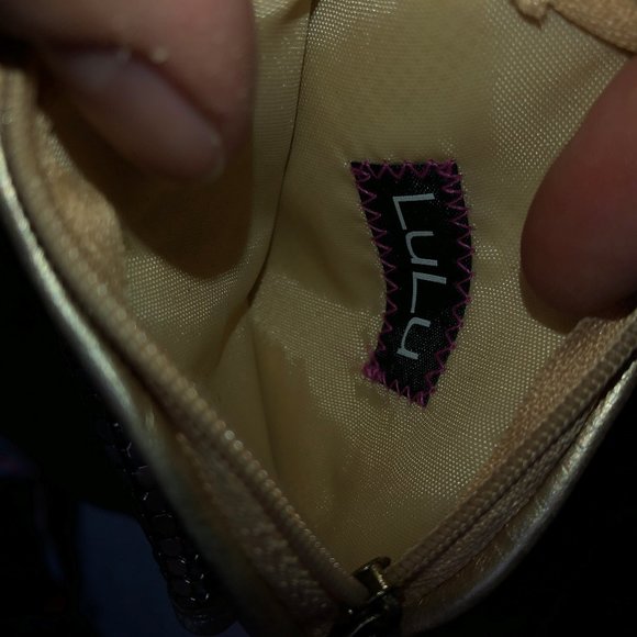 lulu adorable GOLD metallic zip card coin purse - Picture 2 of 4